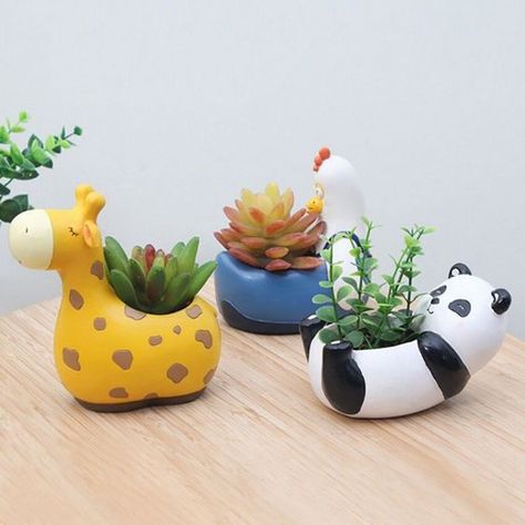 25 Cute Animal Pot Ideas For Indoor Mini Planters | Home Design And Interior Desk Flowers, Cute Hippo, Animal Planters, Flower Pot Garden, Small Potted Plants, Plant Vase, Décor Boho, Cute Cartoon Animals, Décor Diy