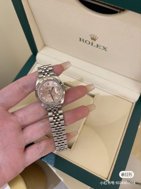 Rolex Wrist Watch, Pretty Watches, Classy Watch, Fancy Watches, Vintage Watches Women, Expensive Jewelry Luxury, Luxe Jewelry, Watches Women, Jewelry Accessories Ideas