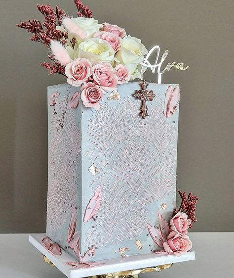 Tall Square Cake Designs, Square Buttercream Cake, Square Cake Designs, Different Cake Flavors, Square Birthday Cake, Square Cake Design, Bespoke Cakes, Modern Cake, Cake Design Inspiration