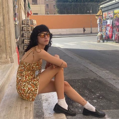 Réalisation Par on Instagram: “🌼Ciao bella🌼 Dreamgirl @devonross wearing her Devon 70’s floral in Rome🏹” Devon Ross, Cinnamon Girl, Realisation Par, Teen Summer, Inspo Pics, Sitting Poses, Fashion Icons, Cool Fits, Oui Oui