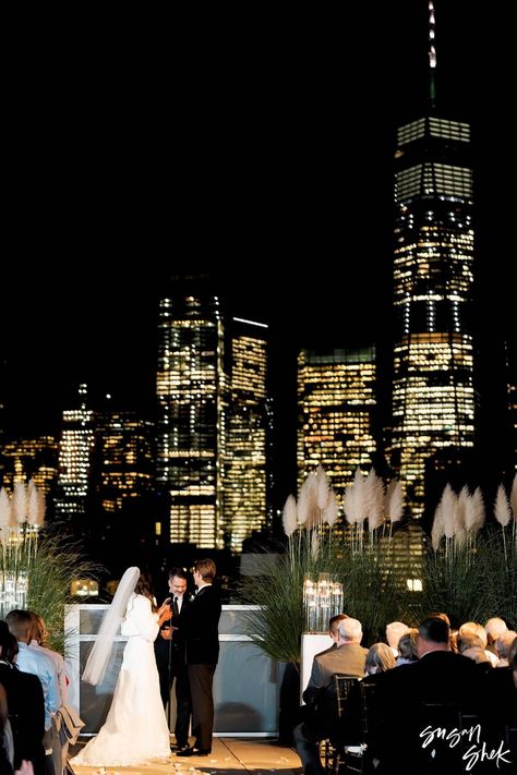 Tribeca Rooftop Wedding in New York City | Susan Shek Unique Wedding Venue Ideas, Affordable Destination Wedding Locations, City Wedding Decor, Rooftop Wedding Ceremony, City Wedding Dress, New York Rooftop, Rooftop Wedding Venue, Best Destination Wedding Locations, Modern Wedding Ceremony