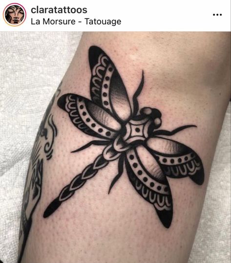 Traditional Tattoo Dragon, Small Dragonfly Tattoo, Traditional Tattoo Inspiration, Traditional Tattoo Flowers, Dragonfly Tattoo Design, Traditional Style Tattoo, Bug Tattoo, Insect Tattoo, Tattoo Reference