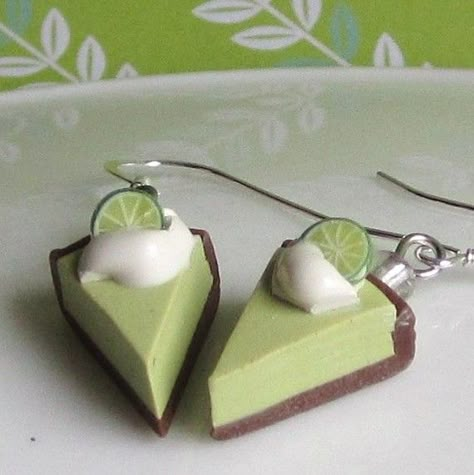 Pie Earrings, Food Polymer Clay, Crazy Earrings, Weird Jewelry, Funny Earrings, Faux Food, Quirky Earrings, Food Earrings, Polymer Clay Diy