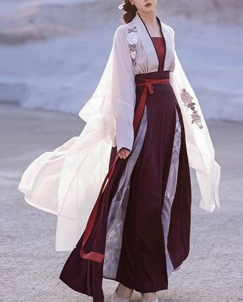 Traditional Asian Dress, Modern Hanfu, Skirt Coverup, Chinese Traditional Clothing, Loving Heart, Hanfu Dress, Blouse Skirt, Tank Top Blouse, Chinese Clothing