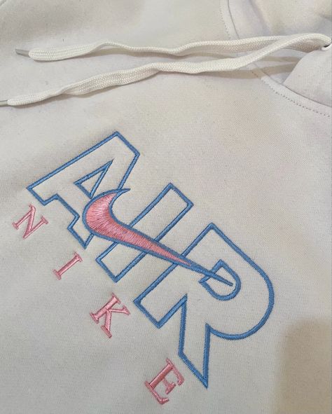 Nike Air Sweatshirt, Custom Nike Hoodies Ideas Design, Nike Hoodie Embroidery, Etsy Nike Sweatshirt, Emboridary Designs Sweatshirt, Diy Nike Hoodie, Embroidery Designs For Sweatshirts, Embroidery Hoodie Ideas, Nike Embroidery Sweatshirt