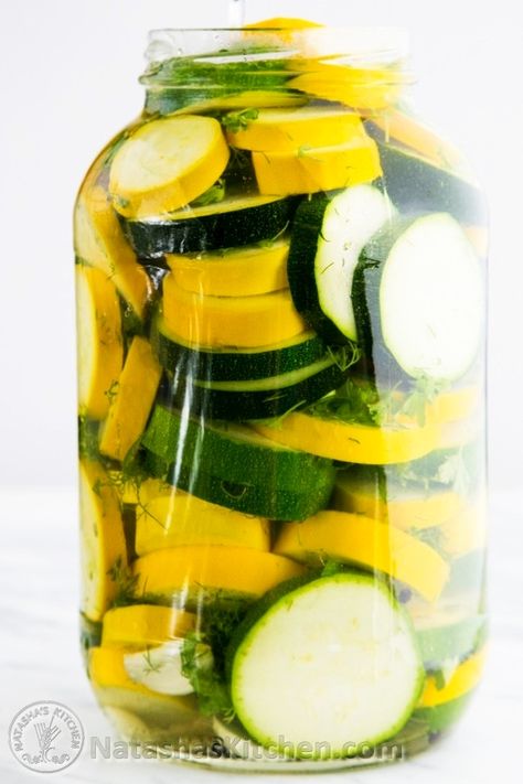 These are similar to refrigerator pickles except they are zucchini! Pickled Zucchini, Pickle Appetizers, Zucchini Pickles, Canning Pickles, Home Canning Recipes, Canning Vegetables, Quick Pickled, Zucchini Recipe, Refrigerator Pickles