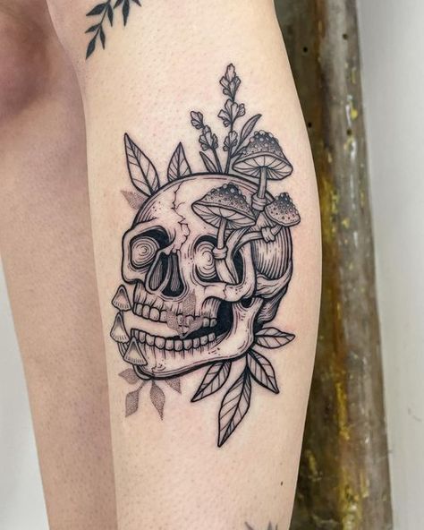 Fox And Moon, Skull Thigh Tattoos, Skull Tattoo Flowers, Crystal Tattoo, Lavender Tattoo, Mushroom Tattoos, Bff Tattoos, Plant Tattoo, Floral Tattoo Design