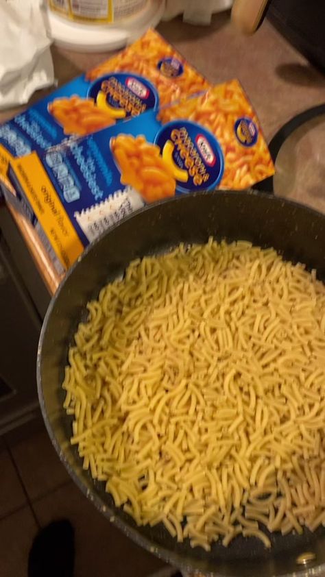 Nikki Gillespie (@_nikkigillespie_) on TikTok Macaroni And Cheese Kraft, How To Cook Macaroni, Kraft Mac And Cheese Recipe, I Was Today Years Old, Kraft Mac N Cheese, Today Years Old, Kraft Dinner, Beef Pasta Recipes, Best Macaroni And Cheese