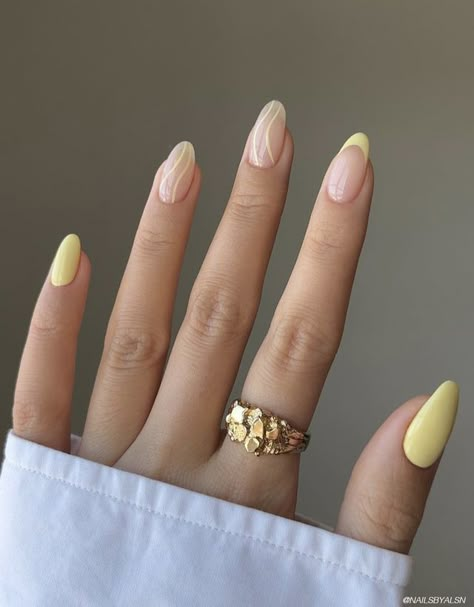 Soap Nails Are The New Low-Maintenance Manicure of 2024 - Bangstyle - House of Hair Inspiration Summer Yellow Nails, Yellow Nail Art, Yellow Nails Design, Yellow Nail, Nails Yellow, French Tip Nail Designs, Cute Summer Nails, Summer Yellow, Nails 2024