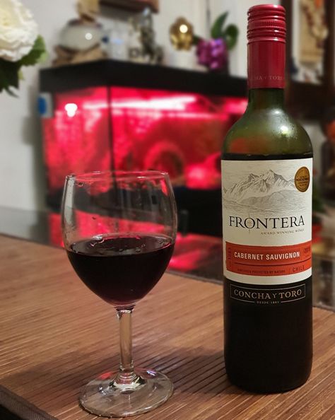 Frontera by Concha Y Toro world's most admired wine brand. Cabernet Sauvignon 2019 vintage Red Wine from Chile🇨🇱 Fruity plum & Chocolate aroma Rich flavour & medium body Ideal with red meats, cheeses, well seasoned stews & pasta with spicy sauces. Serve at room temperature. Spicy Sauces, Chile Wine, Wine Brands, Spicy Sauce, Red Meat, Cabernet Sauvignon, Galaxy Wallpaper, Red Wine, Plum