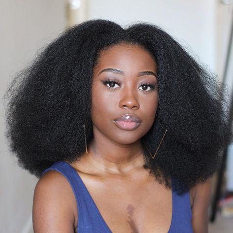 The Gloved Natural on Instagram: “When you blow out your hair and can finally see your length again 🥳” Hairstyle African, Blowout Hairstyle, Blowout Hairstyles, Timeless Hairstyles, Natural Hair Blowout, African American Hair, Hairstyles Simple, Bake Cakes, Blow Dry Hair