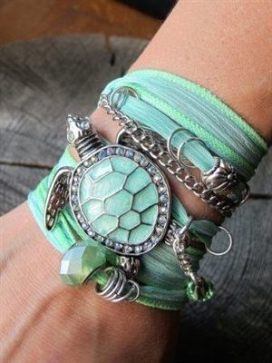 Turtle Accessories, Sea Turtle Jewelry, Silk Wrap Bracelets, Live Your Dreams, Turtle Jewelry, Boho Wrap Bracelet, Ribbon Bracelets, Turtle Bracelet, Turtle Love