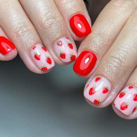 Strawberry Nails, Cute Simple Nails, Short Square Nails, White Acrylic Nails, Flower Nail Designs, Nail Art Designs Diy, Nails For Women, Nail Forms, Cute Strawberry