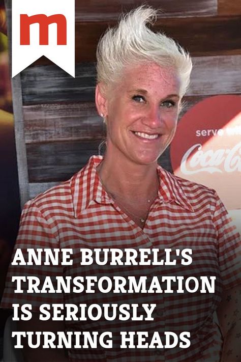 Anne Burrell has come a long way from being a little girl who learned cooking from her mom to a chef who teaches others. More importantly, she is happy to be that chef who makes people feel good. #celebritychefs #celebrity #cooking #celebs Chef Anne Burrell, Chicken Kitchen Decor, Anne Burrell, Celebrity Chef Recipes, The Kitchen Food Network, Meals For Four, Lidia Bastianich, Anti Inflammation Recipes, Celebrity Prints