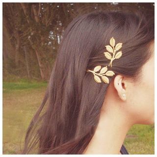 Miss Max - Leaf Hair Pin Grecian Hairstyles, Rustic Woodland Wedding, Silver Bridesmaid, Urban Outfitters Accessories, Hair Ribbons, Bridal Hair Clip, Mod Wedding, Hair Rings, Bridal Hair Pins