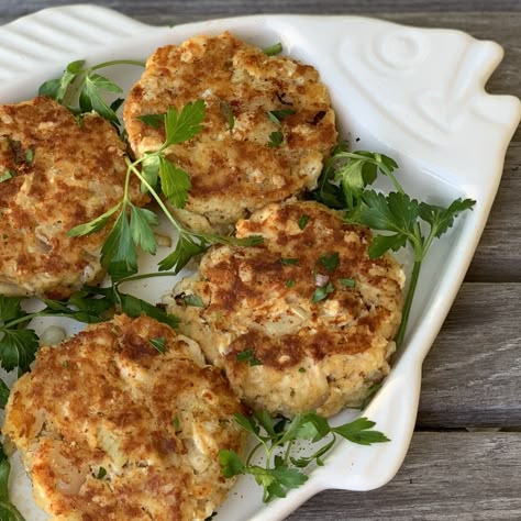 Halibut Cakes (Croquettes) Recipe | Allrecipes Halibut Fish Cakes, Halibut Appetizers, Halibut Cakes Recipe, Recipes With Halibut, Halibut Patties, Haddock Cakes, Halabit Fish Recipe, Halibut Burger Recipe, Halibut Burgers