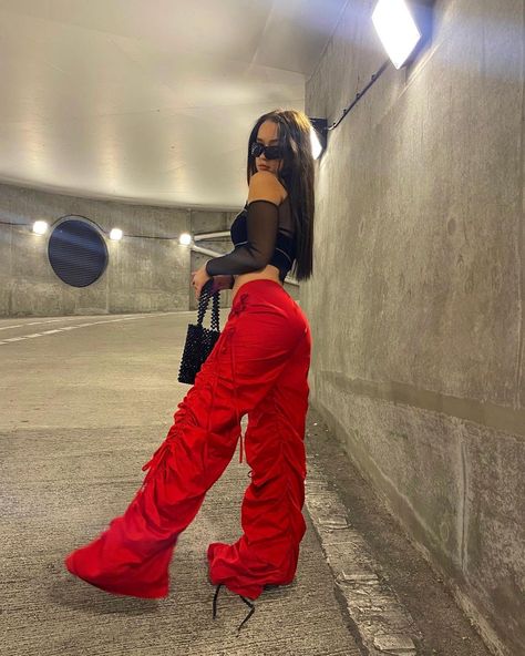 𝖆𝖓𝖓𝖆 𝖗𝖔𝖇𝖎𝖓𝖘𝖔𝖓 on Instagram: “i’m not short the trousers are just long” Anna Robinson, Over Knee Boot, Knee Boots, Leather Pants, Vision Board, Trousers, Boots, Pants, On Instagram