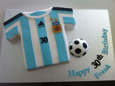 Argentina Soccer Jersey - Jersey and Ball are both mudcake and covered in ganache and fondant. Soccer Jersey Cake Ideas, Messi Jersey Cake, Argentina Soccer Cake, Birthday Cake Boyfriend, Travel Cake Ideas, Soccer Jersey Cake, Argentina Soccer Team, Soccer Theme Party, Messi Birthday