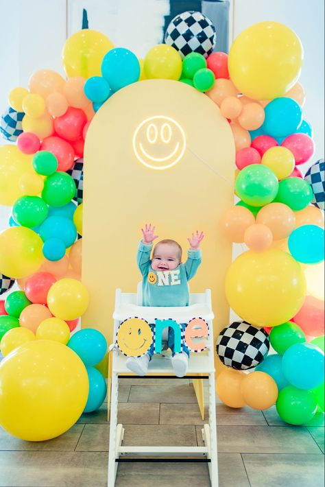 Fun To Be 1 Birthday Theme, So Much Fun To Be One, One Happy Dude Colorful, Smiley Birthday Theme Decoration, Fun To Be One Birthday Theme, Smiley 1st Birthday, Smile First Birthday, One Is Fun Birthday Party Boy, Smiley One Birthday