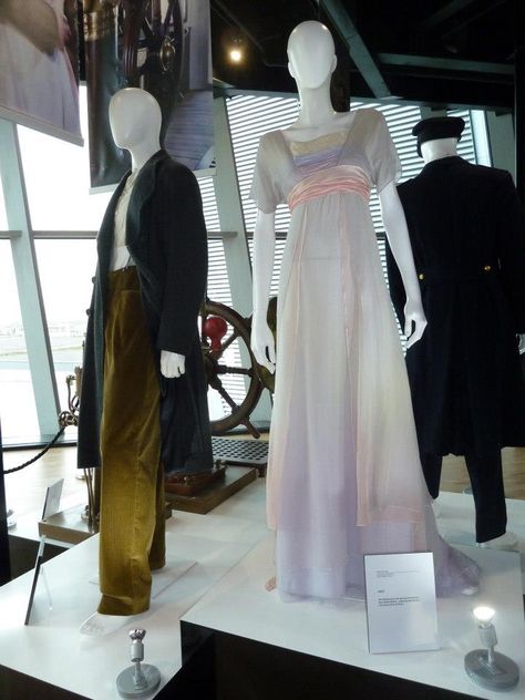 just the one picture...but of the swim dress! Titanic Costume, Rose Dewitt Bukater, Titanic Dress, Progressive Dinner, Film Costumes, Fashion Bible, Titanic Movie, Costume Collection, Movie Costumes