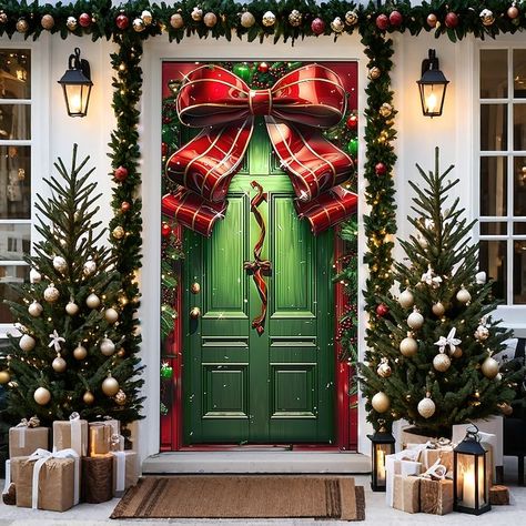 Outside House Christmas Decor, Garland Entryway Christmas Decor, Christmas Decor Ideas For Front Porch, Porch Xmas Decorations, Front Entrance Christmas Decor, Tuscan Christmas Decor, Front Door Xmas Decor Ideas, Christmas Front Door Garland, Holiday Front Door Decor