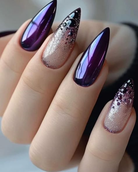 Purple And Silver Nails, Rock Nails, Gothic Nails, Stylish Nails Designs, Goth Nails, Fabulous Nails, Classy Nails, Bling Nails, Funky Nails