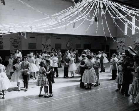 7. Tambu goes to her first school dance. At first, she doesn't have any fun and is very uncomfortable, but by the end she begins to have fun and dance with her friends. 1950s High School, 1950s Teenagers, 50s Dance, 1950s Prom, 50s Prom, Zombie Prom, 1950s Party, High School Dance, High School Prom