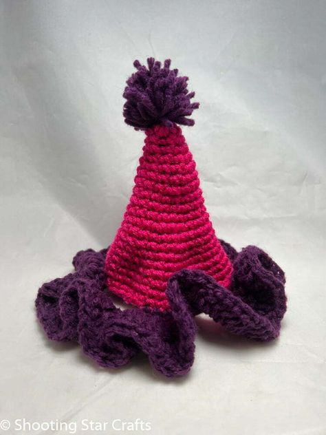 Crochet Cat Party Hat, Crocheted Hat For Cat, Crochet Cat Birthday Hat, Free Crochet Cat Hat Pattern, Crochet Clown Hat Free Pattern, Crochet Hat For Cat Pattern Free, Hats For Cats Crochet, Crochet Clown Hat, Cat Hat Crochet Pattern Free