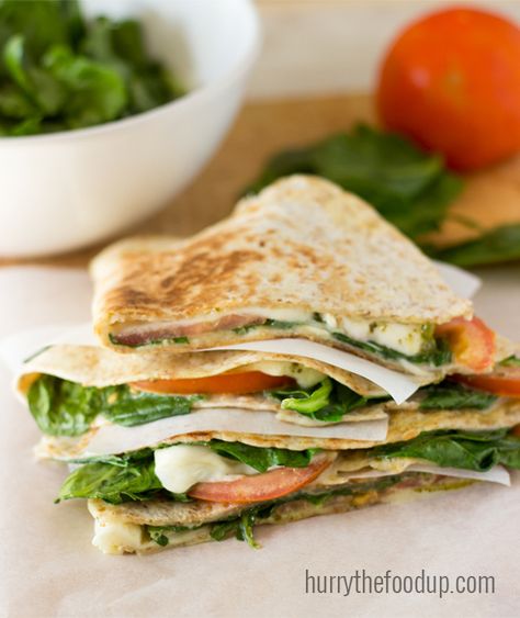 Spinach Tomato Quesadillas. Easy to make and ready in fifteen minutes | #vegetarian | hurrythefoodup.com Healthy Quesadilla Recipe, Spinach Quesadilla, Healthy Quesadilla, Spinach Tomato, Tomato Mozzarella, Quesadilla Recipes, Tomato And Cheese, Quick Dinner Recipes, Quesadillas