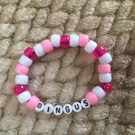 Funny Kandi Bracelets, Embroidery Thread Bracelets, Scene Kandi, Kandi Beads, Kandi Inspo, Diy Kandi Bracelets, Pony Bead Bracelets, Diy Kandi, Kandi Ideas