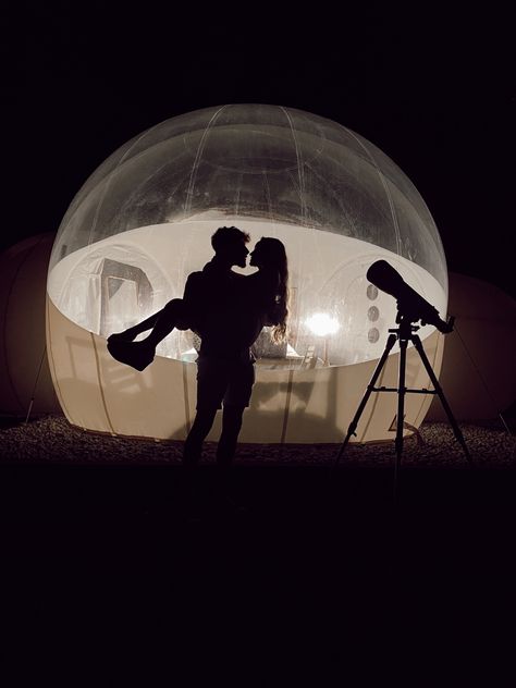 Dates Ideas, Goals 2024, Glamping Ideas, Glass Cabin, Camping Photo, Bubble Tent, Fotos Ideas, Photo Poses For Couples, Travel List