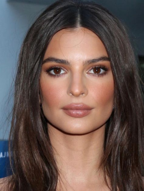 Emily Ratawosky Makeup, Emily Ratajkowski Makeup Natural, Emily Ratawosky, Emrata Blurred Lines, Emily Ratajkowski Lipstick, Emily Ratajkowski Makeup, Emrata Selfie, Emily Ratajkowski Makeup Smokey Eye, Makeup Charts