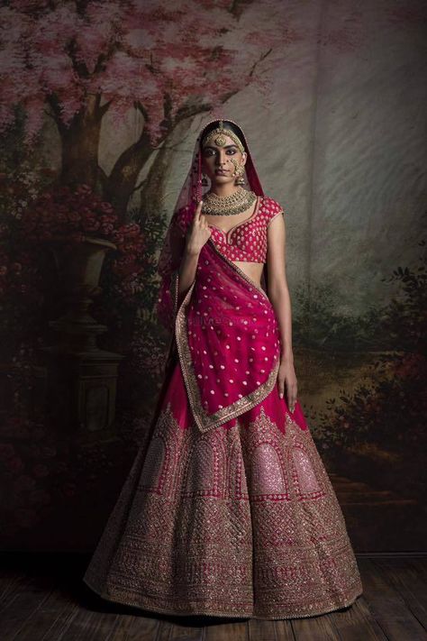 Best site to plan a modern Indian wedding, WedMeGood covers real weddings, genuine reviews and best vendors | candid photographers, Make-up artists, Designers etc Pink Bridal Lehenga, Orang India, Navratri Lehenga, Sabyasachi Bridal, Anarkali Dresses, Sabyasachi Lehenga, Wedding Lehengas, Designer Lehengas, Bridal Lehenga Collection