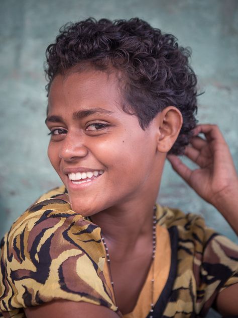 Smiles And People Of Fiji – Portraits Of Fiji People | The Family Without Borders Fiji People, Fiji Women, Polynesian People, Teeny Weeny Afro, When You Smile, Natural Lifestyle, Short Curly Styles, Without Borders, Face Photography