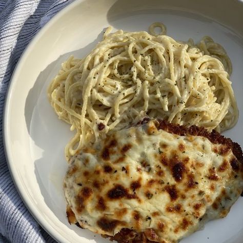 White Cheese Sauce, Angry Chicken, Homemade Cheese Sauce, Broiled Chicken, Game Tag, Dinner Prep, White Cheese, Chicken Parm, Comfort Food Recipes