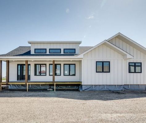 Farmhouse Style Modular Homes, Modular Homes Matterport, Manufactured Farmhouse Modular Homes, Prefab Farmhouse Modular Homes, Modular Home Floor Plans 4 Bedroom, Luxury Modular Homes, Manufactured Farmhouse, Clayton Homes Modular, Prefab Homes Affordable