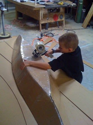 How to Make a Cardboard Canoe for Your Kids in the Pool : 5 Steps (with Pictures) - Instructables Cardboard Canoe, Cardboard Box Boats, Cardboard Boats, Diy Canoe, Cardboard Boat Race, Moana Boat, Cardboard Boat, Boat Diy, Make A Boat