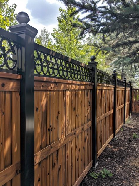 House Fence Design, Privacy Fence Designs, Fencing Ideas, Creative Gardening, Fence Ideas, Backyard Fences, Wooden Fence, Wood Fence, Fence Design