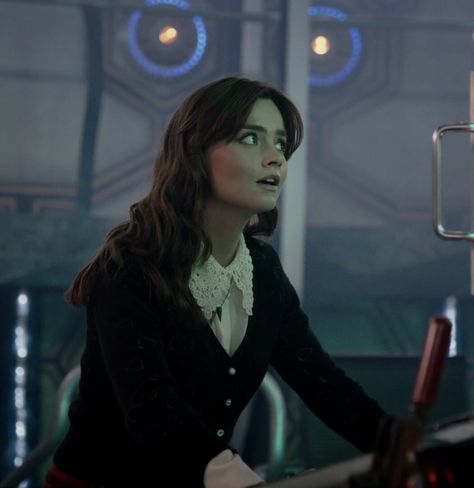 Clara Doctor Who, Clara Oswald Icons, Clara Oswald Aesthetic, Clara Oswald Hair, Clara Oswald Clothes, Witchfinder General, Doctor Who Clara, Dr Who Companions, Kate Stewart