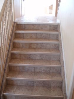 Looking for photos of tiled stair risers - Ceramic Tile Advice Forums - John Bridge Ceramic Tile Tiled Steps Indoor, Tile Stair Nosing, Tile Steps, Drywall Mud, Tile Stairs, Basement Stairs, Concrete Steps, Stair Nosing, Stair Risers