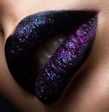 Witch Eyes, Lip Art Makeup, Glitter Lipstick, Purple Lips, Ombre Lips, Purple Lipstick, Lipstick Art, Face Products, Lips Makeup