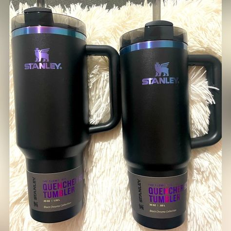 40 oz Stanley Black Chroma Collection Stanley Cups, Beautiful Kitchen, Power Girl, Stanley Cup, Beautiful Kitchens, Fashion Shop, Buy And Sell, Fashion Home Decor, For Free