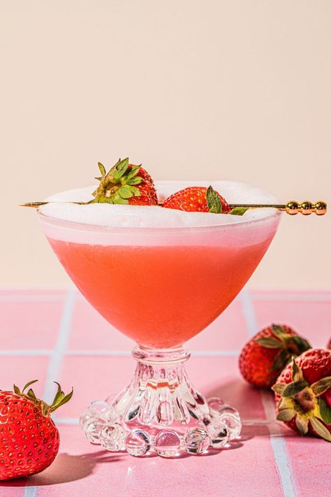 Strawberry Tequila Sour is a fresh and fruity twist on a classic sour cocktail thanks to whole fresh strawberries. With the option to make it with or without egg white, muddle it all together and rejoice in a tequila lover's dream! #strawberrytequilasour #cocktailrecipes Tequila Egg White Cocktail, Tequila Sour Recipe, Tequila Sour, Strawberry Tequila, Cocktail Cards, Summertime Cocktail, Sour Foods, Refreshing Summer Cocktails, Strawberry Juice