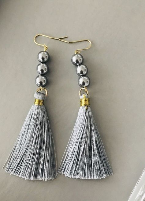 Diy Tassel Earrings, Anting Manik, Earrings Diy Handmade, Diy Fabric Jewellery, Tassel Earring, Beaded Earrings Diy, Jewelry Making Earrings, Fabric Earrings, Bold Earrings