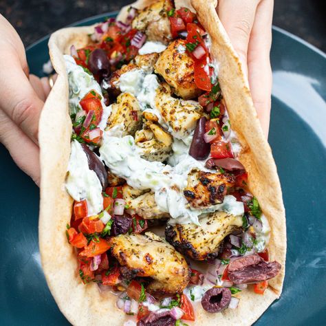 Mob — Chicken Souvlaki Lamb Flatbread, Dorm Meals, Mob Kitchen, Souvlaki Recipe, Chicken Souvlaki, Roast Lamb, Greek Flavors, Kebab Recipes, Slow Roast