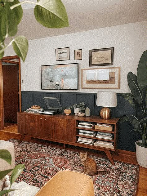 Mcm Living Room, Mid Century Room, Mid Century Modern Interior Design, Mid Century Interior, Mid Century Ranch, Room Aesthetics, Green Diy, Mid Century Living Room, Mid Century Modern Living