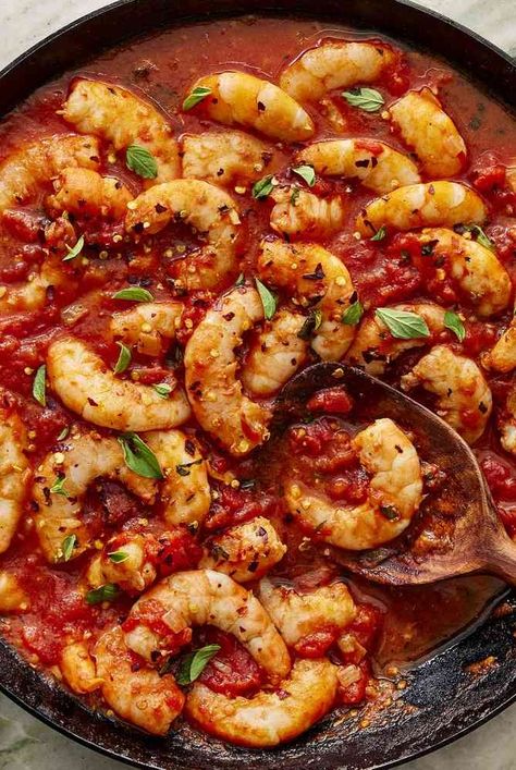 The spicy shrimp fra diavolo recipe is a quick and easy topping for pasta or perfect for serving with grilled bread. Shrimp Fra Diavolo Recipe Easy, Fra Diavolo Seafood, Shrimp Diavolo Pasta, Shrimp Diablo Recipe Mexican, Fra Diavolo Sauce Recipe, Shrimp Diablo Recipe, Shrimp Fra Diavolo Recipe, Fra Diavolo Recipe, Shrimp Fra Diavolo