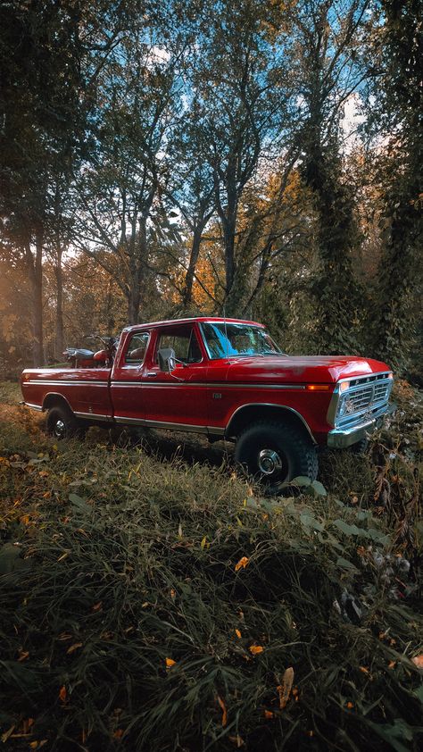 Classic Red Ford F-250 in the Woods Truck Restoration, Classic Trucks Vintage, Old Ford Truck, 1979 Ford Truck, Vintage Pickup, Vintage Pickup Trucks, Rugged Design, Old Ford Trucks, Classic Ford Trucks