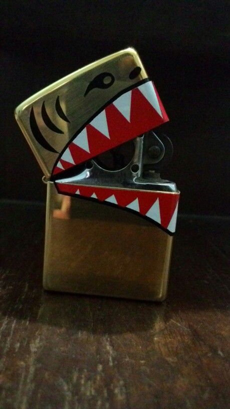 Custom zippo #zippoindonesia#zippojakarta#pipe Custom Zippo, Guy Rooms, Leather Front Pocket Wallet, Custom Lighters, Shark Mouth, Butane Lighter, Cool Lighters, Lighter Fluid, Front Pocket Wallet