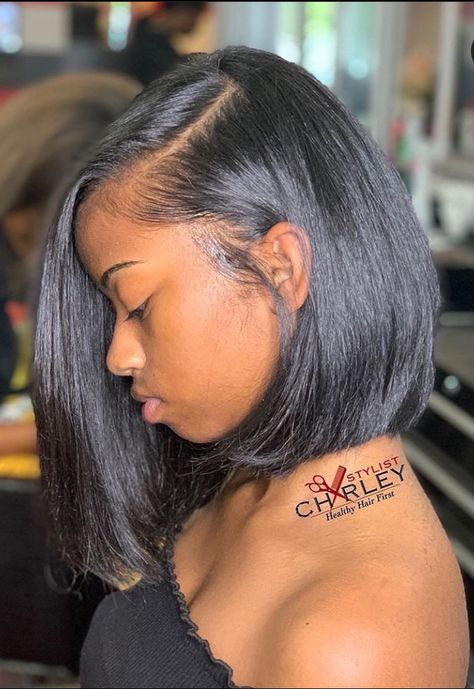 Natural Hair Bob Cut, Sew In Bob Hairstyles, Weave Bob Hairstyles, Black Women Natural Hairstyles, Natural Hair Bob, Yellow Hair Color, Pressed Natural Hair, Angled Bob Haircuts, Low Buns